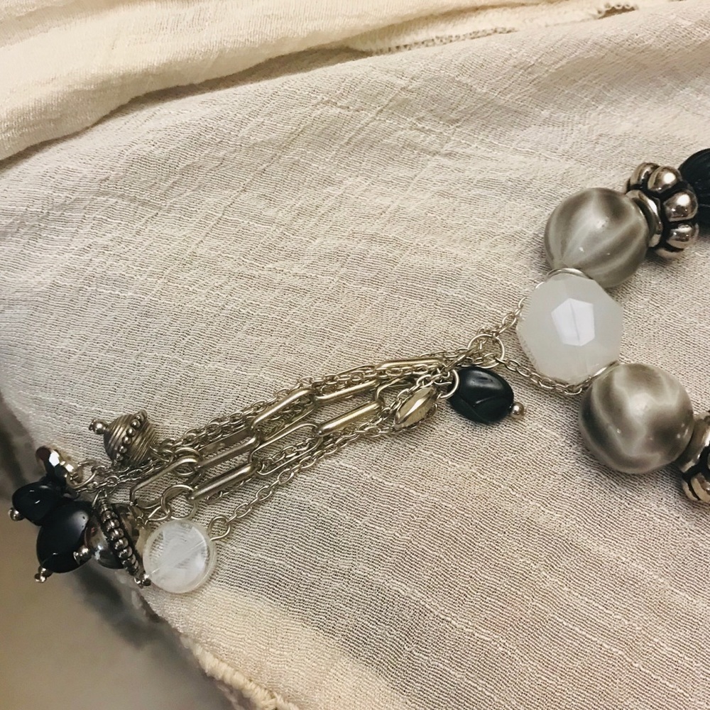 Paparazzi Necklace and Earrings